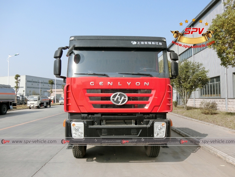 Water Bowser 20000 liters IVECO Red Front View Water Bowser 20000 liters IVECO Red Front View